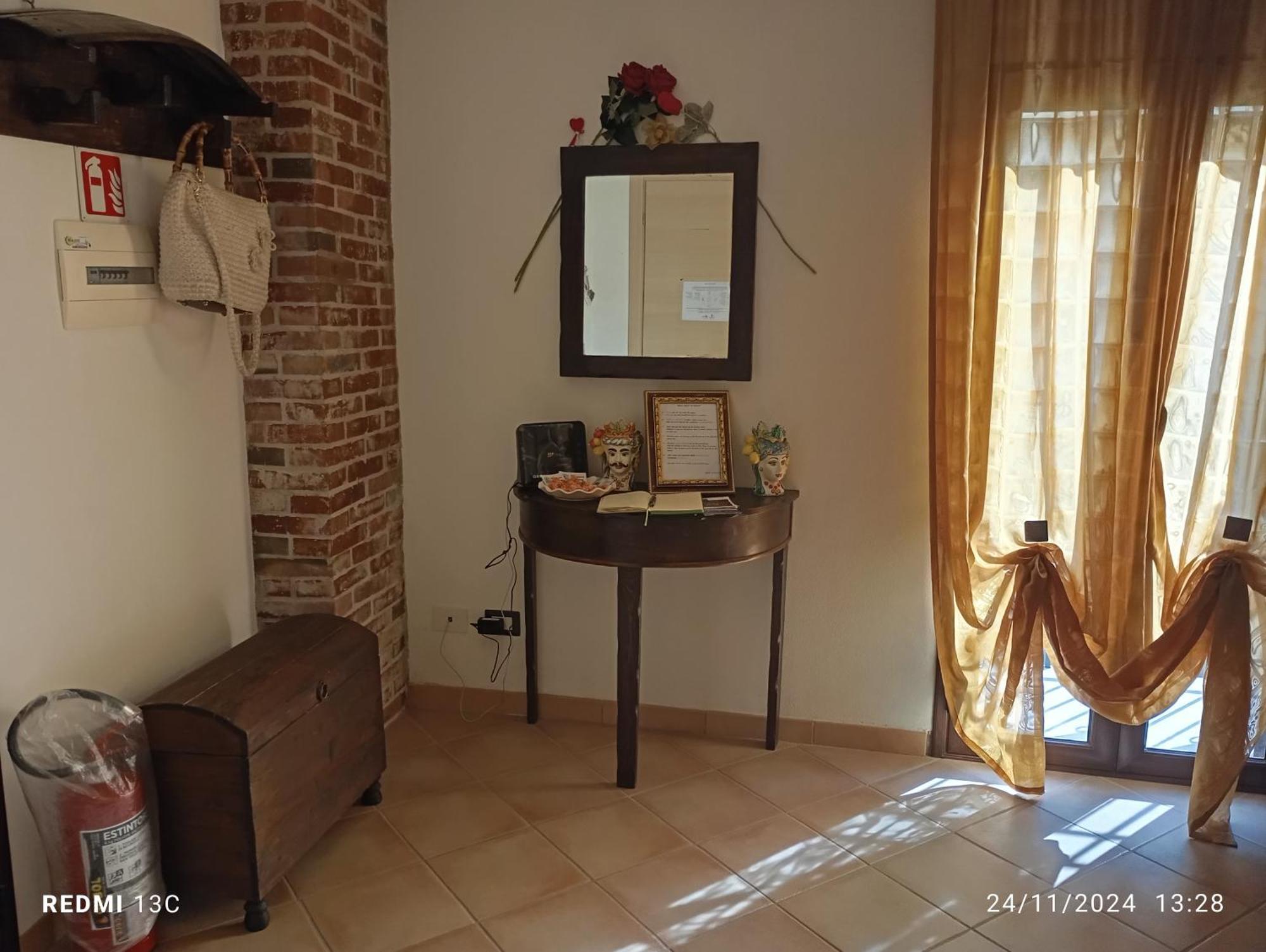 La Casuzza Di Lara Apartment Sciacca Ngoại thất bức ảnh